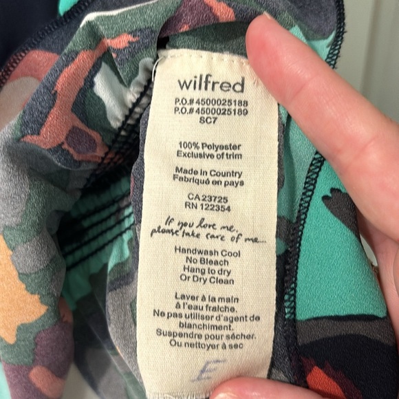 Wilfred Aritzia Floral Peplum Blouse, Size XXS - Picture 7 of 7